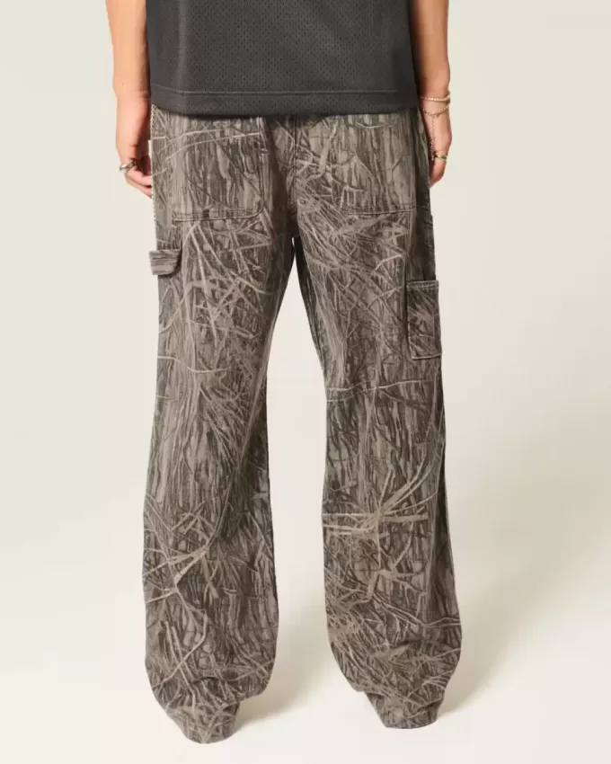 Vaqueros holgados de pintor con estampado de camuflaje Vaqueros holgados de pintor con estampado de camuflaje