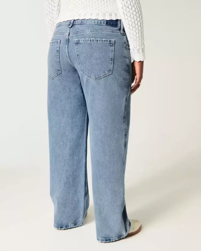 Vaqueros holgados de talle bajo con lavado medio y curvas Vaqueros holgados de talle bajo con lavado medio y curvas