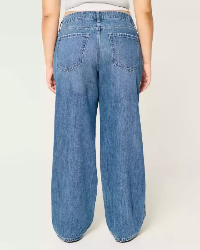 Vaqueros holgados de talle medio con curvas y lavado medio Vaqueros holgados de talle medio con curvas y lavado medio