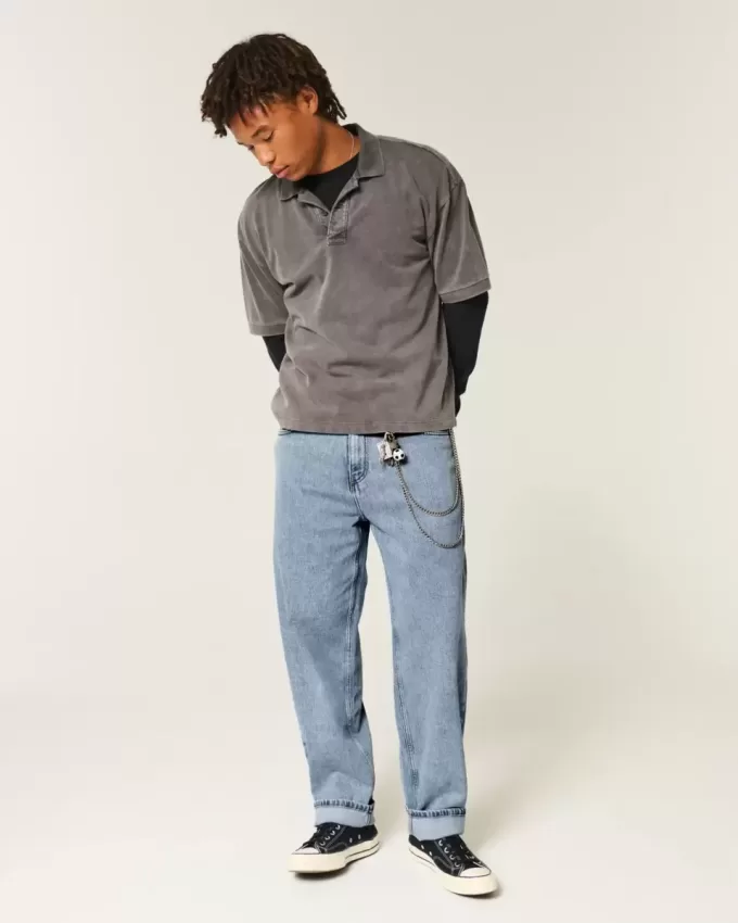Vaqueros holgados estilo skater con lavado medio Vaqueros holgados estilo skater con lavado medio