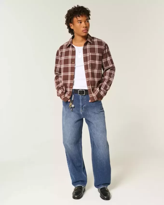Vaqueros holgados estilo skater con lavado oscuro Vaqueros holgados estilo skater con lavado oscuro