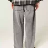 Vaqueros holgados estilo skater en gris lavado Vaqueros holgados estilo skater en gris lavado
