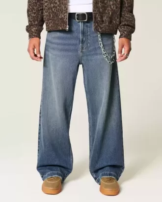 Vaqueros super holgados con estampado de dados y lavado oscuro