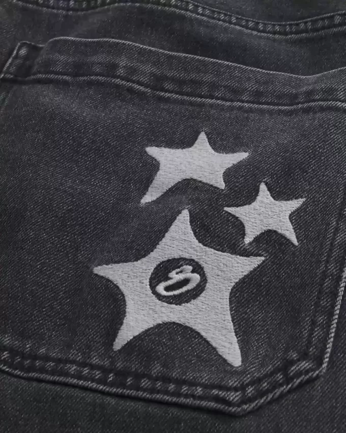 Vaqueros super holgados con estampado de estrellas negras lavadas Vaqueros super holgados con estampado de estrellas negras lavadas