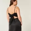 Vestido ajustado con lazo en la espalda de satén Vestido ajustado con lazo en la espalda de satén