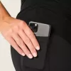 Vestido ajustado de malla con hombros descubiertos Vestido ajustado de malla con hombros descubiertos
