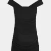 Vestido ajustado de malla con hombros descubiertos Vestido ajustado de malla con hombros descubiertos