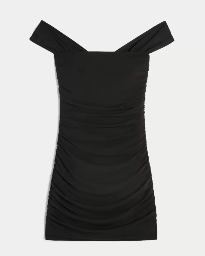 Vestido ajustado de malla con hombros descubiertos Vestido ajustado de malla con hombros descubiertos
