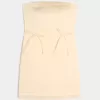 Vestido ajustado de satén sin tirantes con lazo Vestido ajustado de satén sin tirantes con lazo