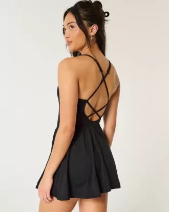 Vestido con espalda de tiras activa de Gilly Hicks