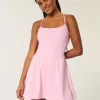 Vestido con espalda de tiras activa de Gilly Hicks