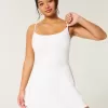 Vestido con espalda de tiras activa de Gilly Hicks