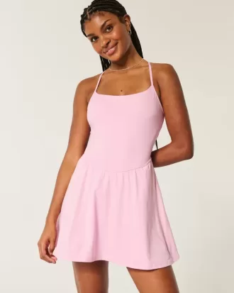Vestido con espalda de tiras activa de Gilly Hicks