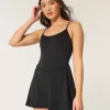 Vestido con espalda de tiras activa de Gilly Hicks