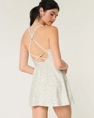 Vestido con espalda de tiras activa de Gilly Hicks
