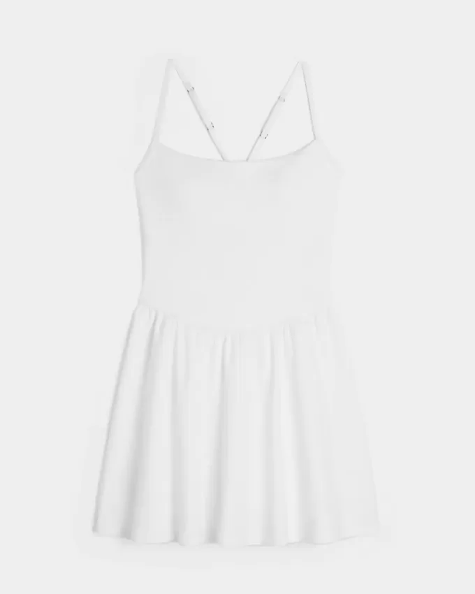 Vestido con espalda de tiras activa de Gilly Hicks