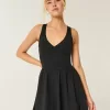 Vestido cruzado con cuello halter Gilly Hicks Active Recharge Vestido cruzado con cuello halter Gilly Hicks Active Recharge