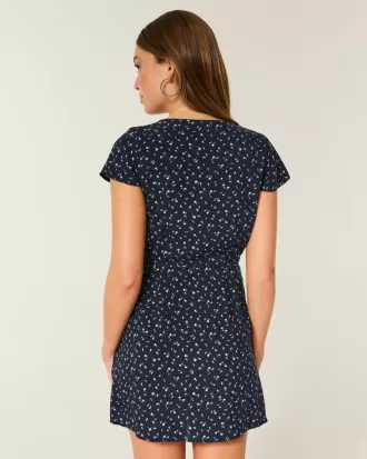 Vestido cruzado de manga corta