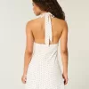Vestido halter de crepé con espalda abierta Vestido halter de crepé con espalda abierta