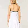 Vestido halter plisado activo de Gilly Hicks Vestido halter plisado activo de Gilly Hicks