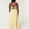 Vestido largo con espalda abierta