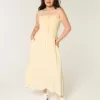 Vestido largo fruncido sin tirantes