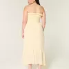 Vestido largo fruncido sin tirantes