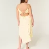 Vestido midi con dobladillo asimétrico Vestido midi con dobladillo asimétrico