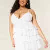 Vestido mini babydoll con cuello en V y volantes Vestido mini babydoll con cuello en V y volantes