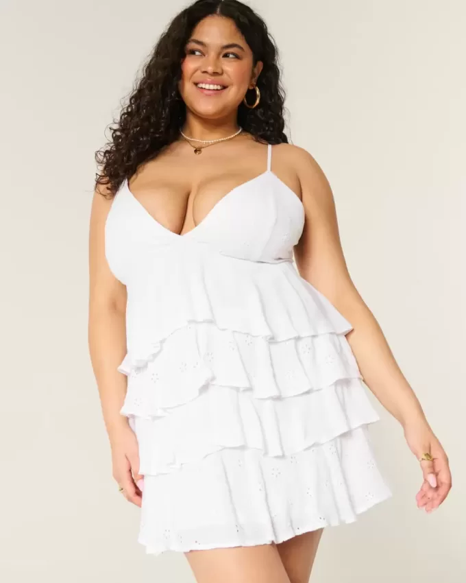 Vestido mini babydoll con cuello en V y volantes Vestido mini babydoll con cuello en V y volantes