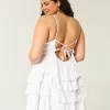 Vestido mini babydoll con cuello en V y volantes Vestido mini babydoll con cuello en V y volantes