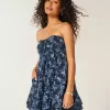 Vestido mini babydoll con volantes y sin tirantes Vestido mini babydoll con volantes y sin tirantes