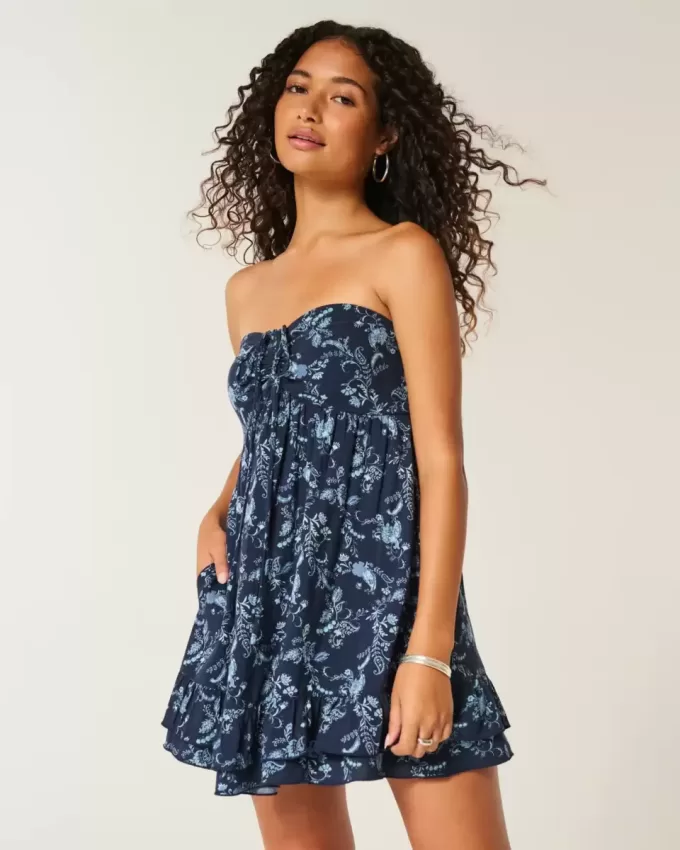 Vestido mini babydoll con volantes y sin tirantes Vestido mini babydoll con volantes y sin tirantes