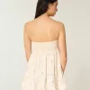Vestido mini babydoll con volantes y sin tirantes Vestido mini babydoll con volantes y sin tirantes
