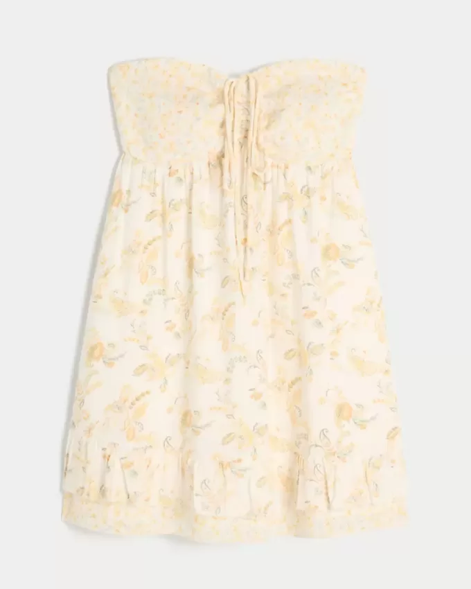 Vestido mini babydoll con volantes y sin tirantes Vestido mini babydoll con volantes y sin tirantes