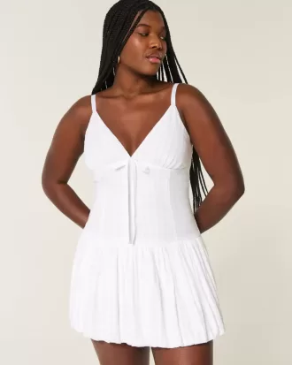Vestido mini con cuello en V y burbujas