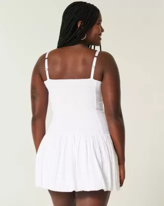 Vestido mini con cuello en V y burbujas