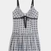 Vestido mini con cuello en V y burbujas Vestido mini con cuello en V y burbujas
