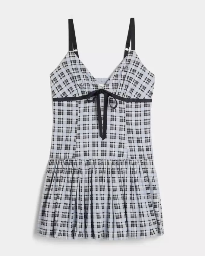 Vestido mini con cuello en V y burbujas Vestido mini con cuello en V y burbujas