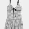 Vestido mini con cuello en V y burbujas Vestido mini con cuello en V y burbujas