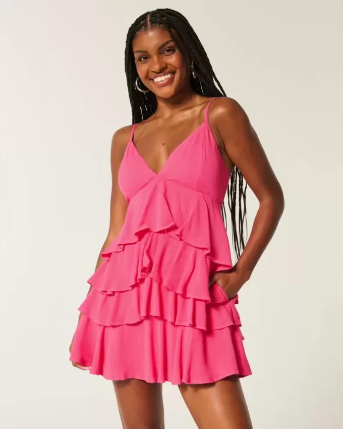 Vestido mini estilo babydoll con cuello en V y volantes Vestido mini estilo babydoll con cuello en V y volantes