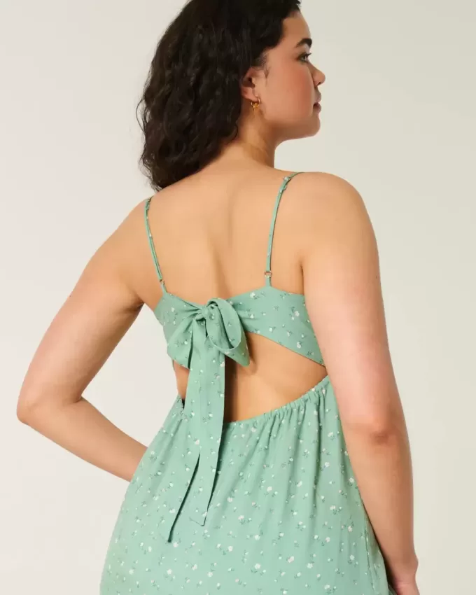 Vestido mini lencero con detalle de encaje Vestido mini lencero con detalle de encaje