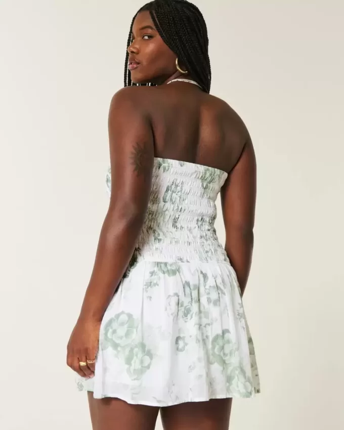 Vestido mini sin tirantes con escote fruncido Vestido mini sin tirantes con escote fruncido