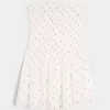 Vestido mini sin tirantes con escote fruncido Vestido mini sin tirantes con escote fruncido