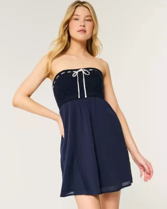 Vestido mini sin tirantes estilo crochet