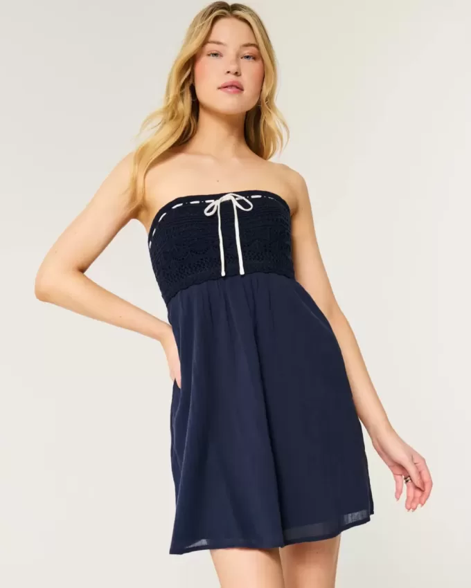 Vestido mini sin tirantes estilo crochet