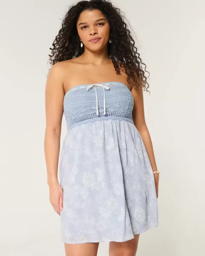 Vestido mini sin tirantes estilo crochet