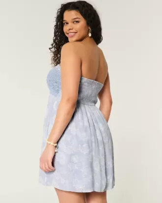 Vestido mini sin tirantes estilo crochet
