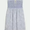 Vestido mini sin tirantes estilo crochet