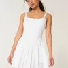 Vestido plisado activo de Gilly Hicks Vestido plisado activo de Gilly Hicks